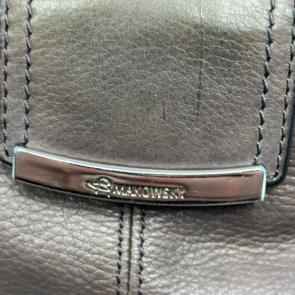 B Makowsky Puddy/Gray Soft Leather Handbag Purse